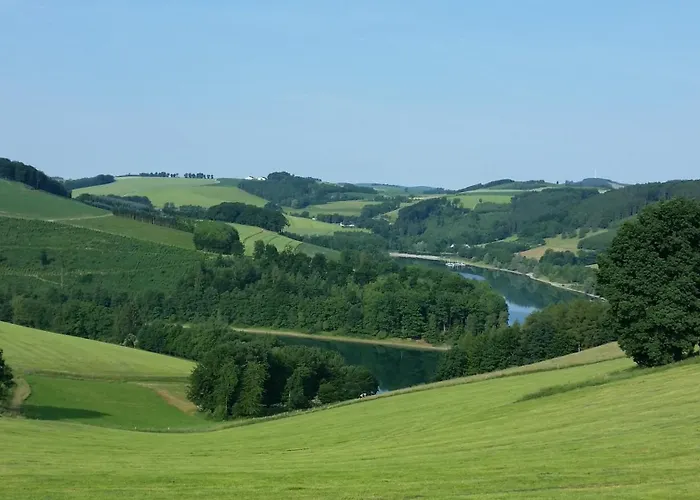 Henneglueck Mit Fernblick! *